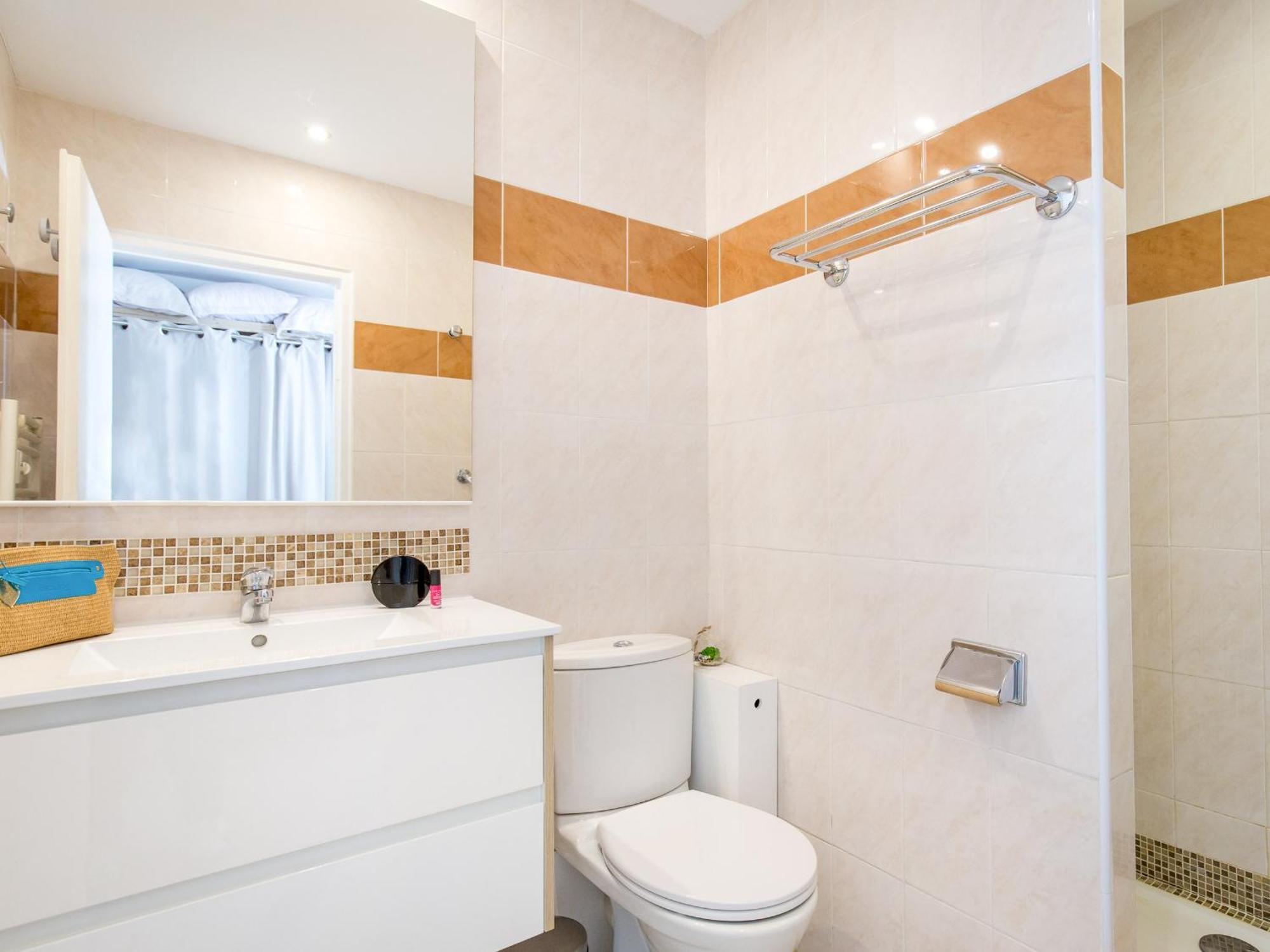 Studio Climatise Pour 3, Face Est, A 50M Plage Et Proche Commerces - Fr-1-466A-23 Saint-Raphaël 외부 사진