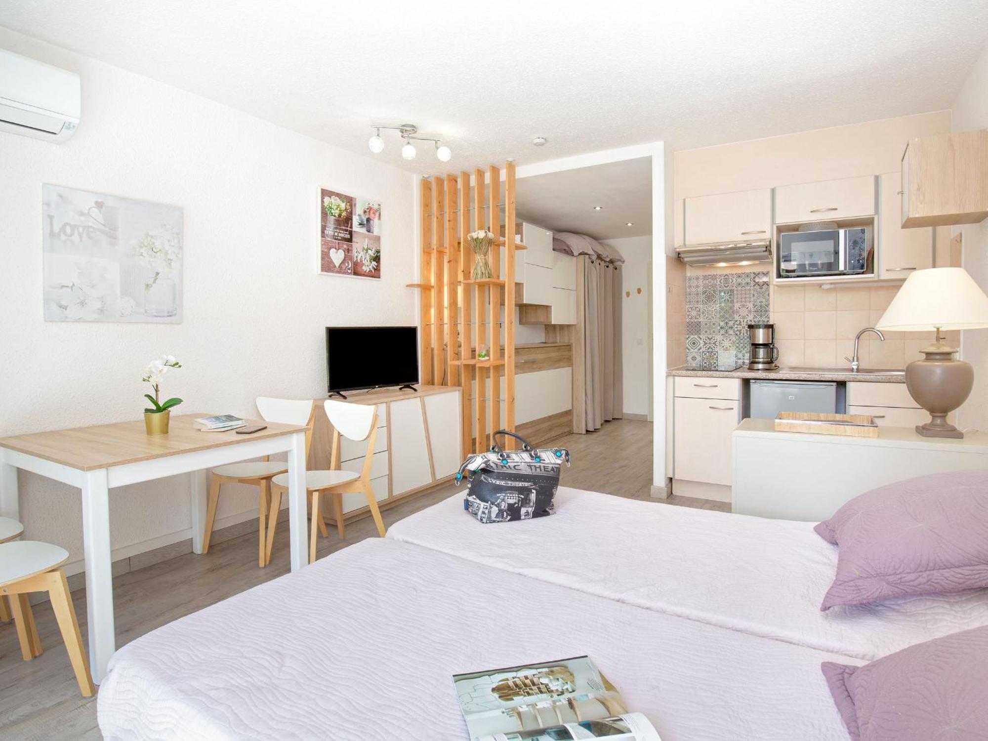 Studio Climatise Pour 3, Face Est, A 50M Plage Et Proche Commerces - Fr-1-466A-23 Saint-Raphaël 외부 사진